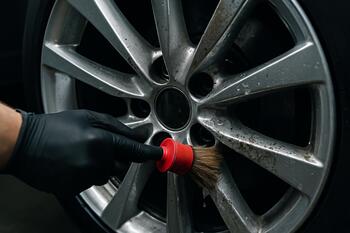 Alloy spokes brushed and decontaminated