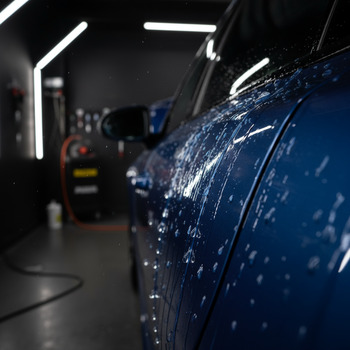 Door panel shedding water quickly