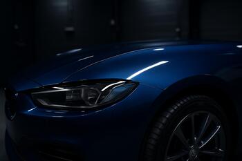 Blue fender reflecting linear light perfectly