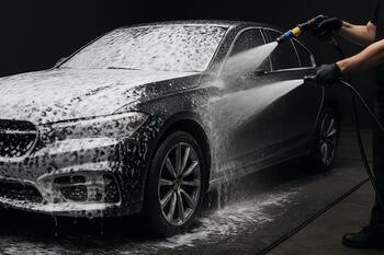 Foam pre-wash and rinse to minimize contact marring